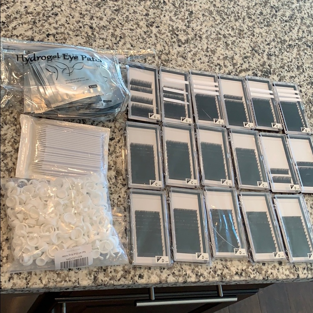 Lash extensions supplies